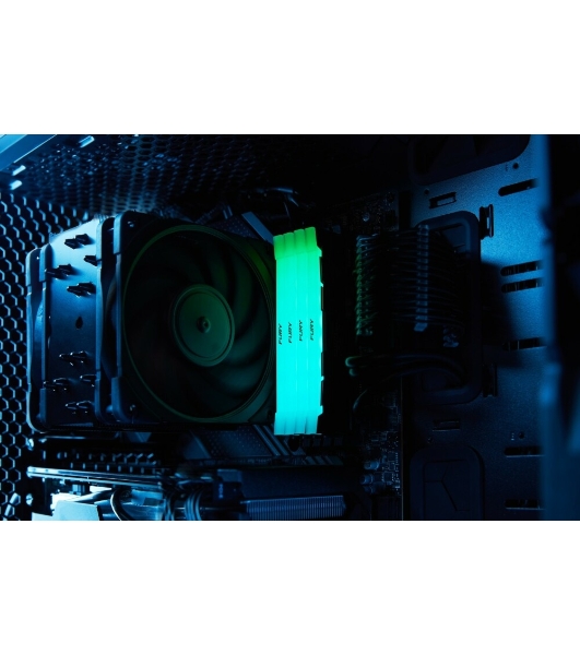 Оперативная память Kingston Fury Renegade, DDR4, 32Gb (4x8GB), 3200MHz, CL16, DIMM, с радиаторами, RGB, серебристый/черный