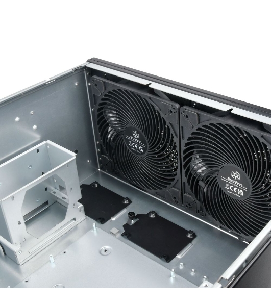 Компьютерный корпус Silverstone SST-RM51