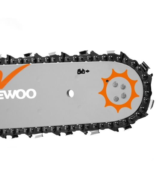 Пила цепная бензиновая Daewoo DACS 5218XT 3.5лс 52см3 18'' (450мм) 5,2кг