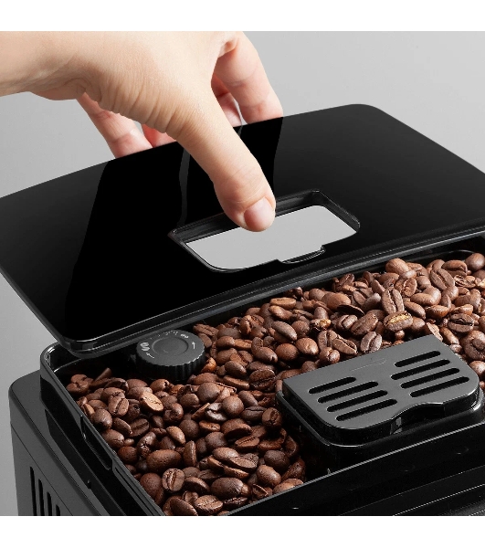 Кофемашина автоматическая DeLonghi ECAM 22.114B черный, исп. кофе - молотый/зерновой, 1.8 л, 1450 Вт, 15 бар