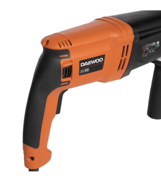 Перфоратор Daewoo DAH 920, SDS-plus, 920 Вт, 3,4 Дж, от сети