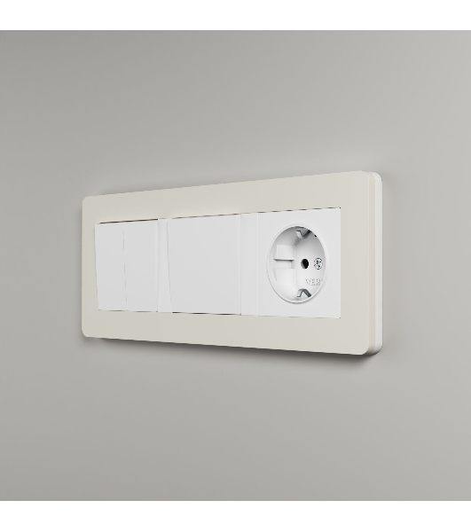 Рамка на 3 поста WERKEL Split (айвори/белый, soft-touch) W0033066