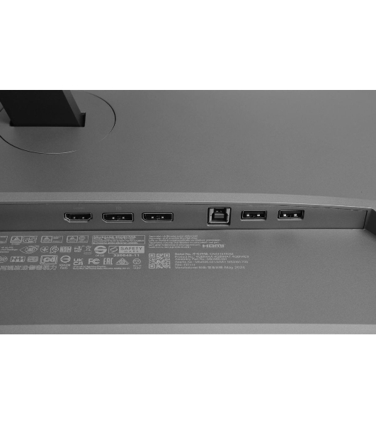 Монитор 23.8' HP Z24Q G3 IPS 2560x1440, 90 Гц, 5 мс, 16:9, 400 кд/м², HDMI 2.0, DP 1.4, USB Hub (4x USB 3.0), HDR10, черный и серебристый
