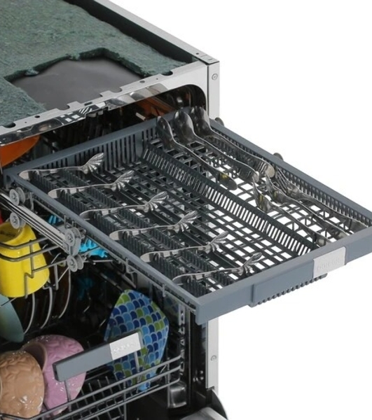 Встраиваемая посудомоечная машина Gorenje GV572D10, черный, 44.8 см, 11 компл., 44 дБ, класс A+++