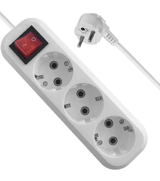 Удлинитель с заземлением Defender L330 16 А,1.5 м, заземление, выключатель