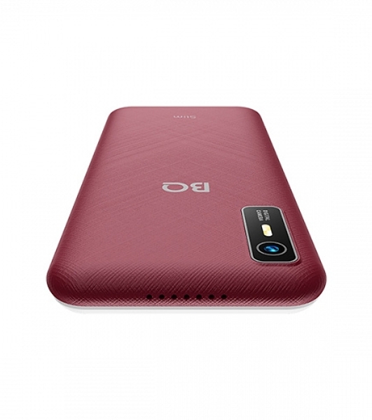Мобильный телефон BQ 2833 Slim красный