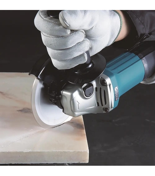 Угловая шлифовальная машина Makita GA5030R 720Вт 11000об/мин рез.шпин.:M14 d=125мм