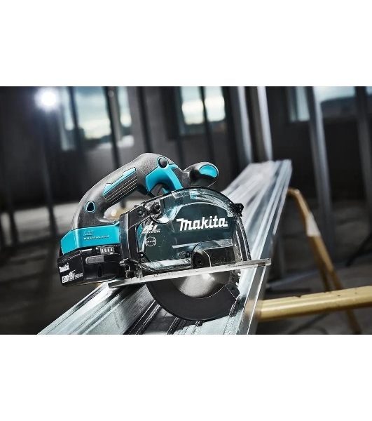 Циркулярная пила (дисковая) Makita DCS553Z (ручная)