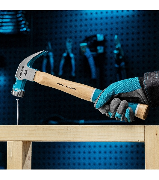 Молоток-гвоздодер Gross AMERICAN HICKORY 450 г, угол 45, магнит, обрезиненная рукоятка