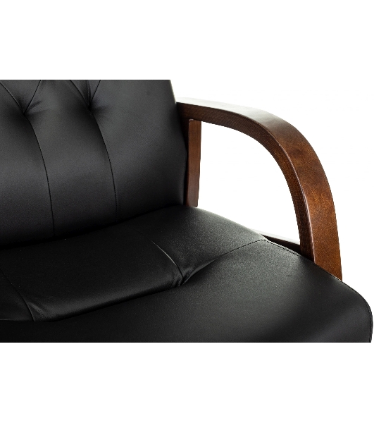 Кресло офисное Бюрократ T-9928WALNUT-CF черный, кожа, на ножках, дерево