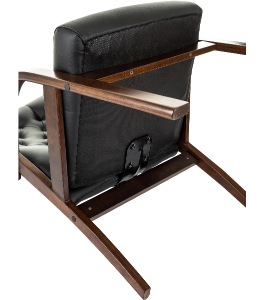Кресло офисное Бюрократ T-9928WALNUT-CF черный, кожа, на ножках, дерево
