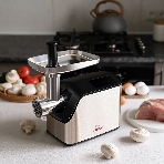 Мясорубка электрическая ARESA AR-2107 серебристый, 2500 Вт, 2.8 кг/мин, реверс, защита от перегрузки, насадки - 5, фото3