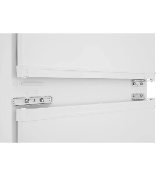 Встраиваемый холодильник Beko Diffusion BCNA306E2S двухкамерный белый