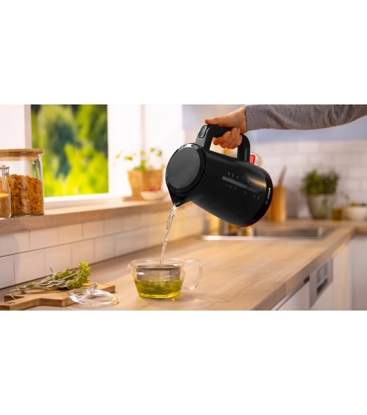 Электрочайник Bosch TWK3M123 черный, 1.7 л, 2400 Вт, скрытый нагревательный элемент