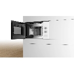 Встраиваемая микроволновая печь Bosch BFL 520MW0 белый, 20 л, 800 Вт, переключатели - поворотный механизм, фото2