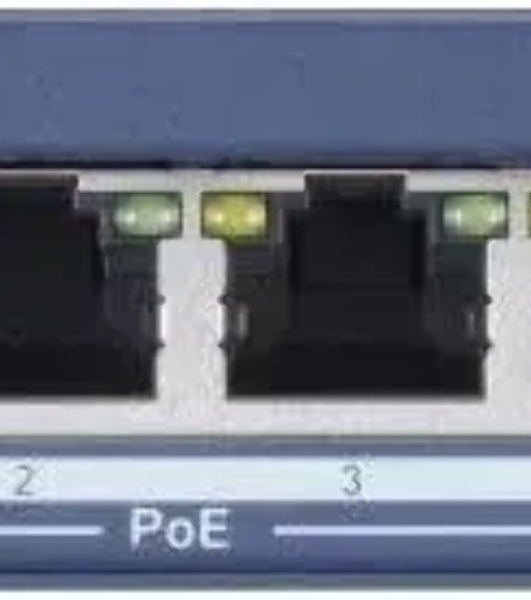 Коммутатор Hikvision DS-3E0505P-E, 4×1 Гбит/с PoE+ + 1×1 Гбит/с, неуправляемый