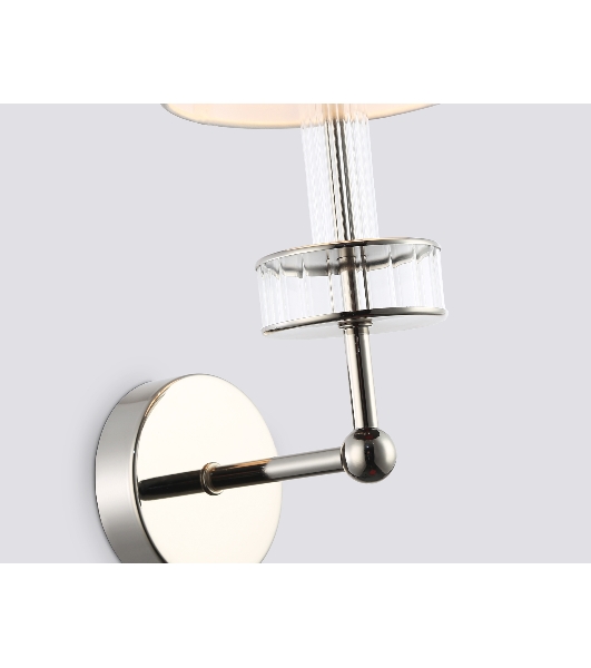 Настенный светильник Ambrella light LH71005 BN/WH никель/белый E14 max 40W 210*150*355