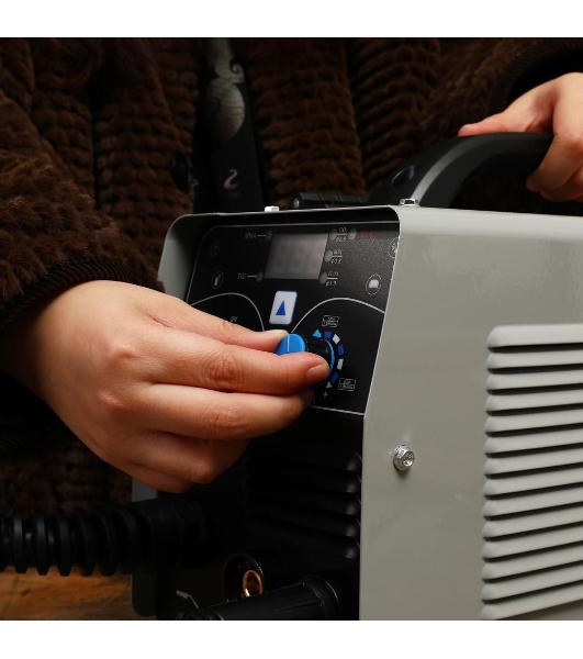 Сварочный полуавтомат Deko DKWM200A MIG-MAG/ММА 5.6кВт