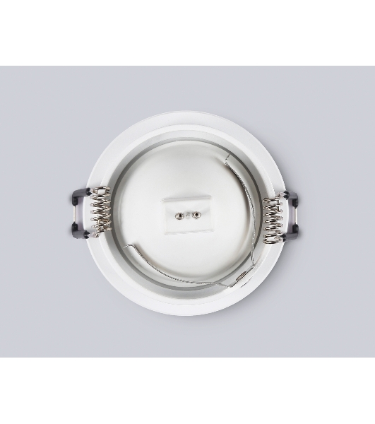 Светильник Ambrella light TN102801 WH белый GU5.3 D71*34