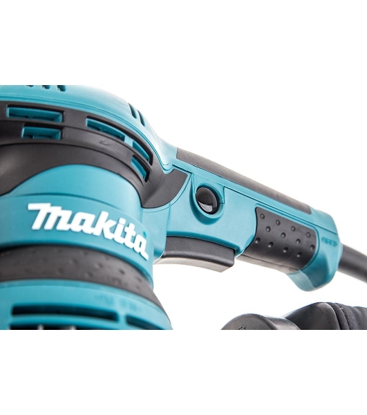 Эксцентриковая шлифовальная машина Makita BO5041 ЭШМ,300Вт,ф125мм,4000-12000об\м,ампл-2.8мм,1.4кг,кор,п\сборник,доп.рукоятка