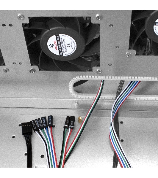 Серверный корпус ExeGate Pro EX293272RUS 4U660-HS24 (RM 19', высота 4U, глубина 660, БП 500RADS, 24xHotSwap, USB)