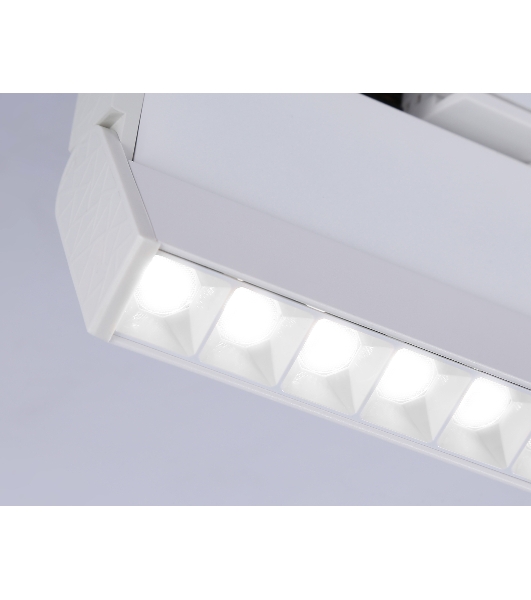 Трековый однофазный светодиодный светильник Ambrella light GL6816 WH белый LED 12W 4200K 24° 230*22*87
