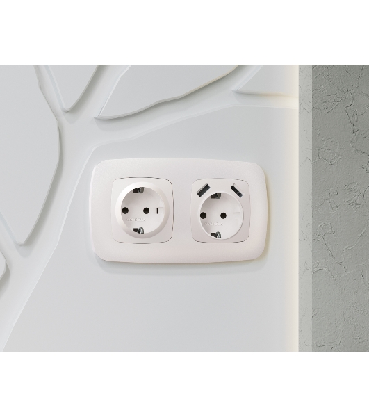 Лицевая панель OMEGA (Жемчуг) для электрической розетки с/з со шторками 2USB A+A QUANT OP2090