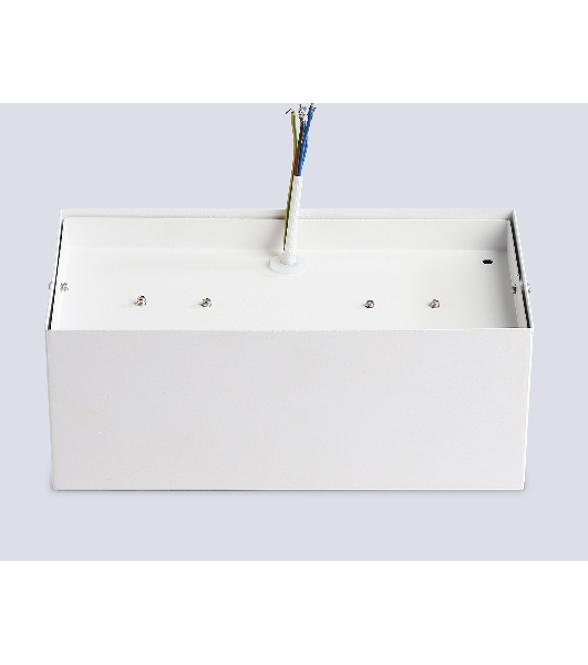 Светильник Ambrella light TN6534/2 WH белый IP44 GX53/2 200*100*80