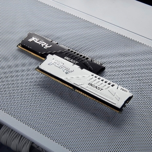 Оперативная память Kingston Fury Beast, DDR5, 32Gb (1x32GB), 5200MHz, CL40, DIMM, радиатор, белый