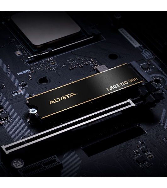 Накопитель SSD ADATA LEGEND 960, 4Tb, PCIe 4.0 x4, M.2 2280, NVMe, R/W 7400/6800, с радиатором