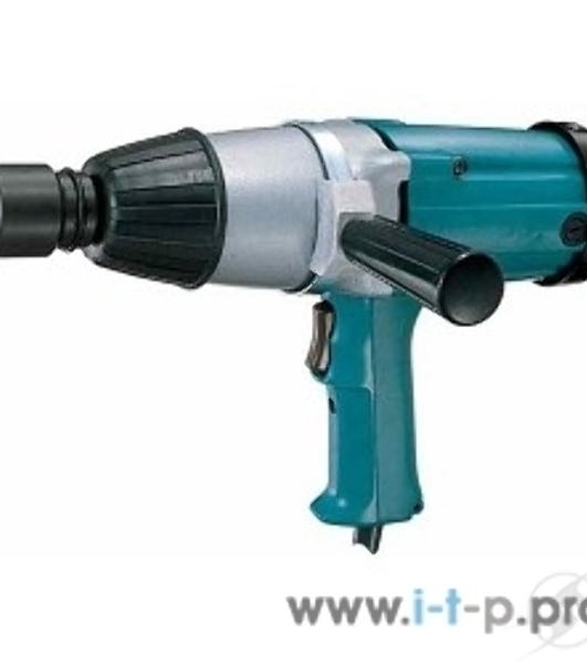 Гайковерт Makita 6906 Гайковерт ударный 6906 850Вт,1600у\м,588Нм,квадрат 3\4',5кг,чем,М16-М22