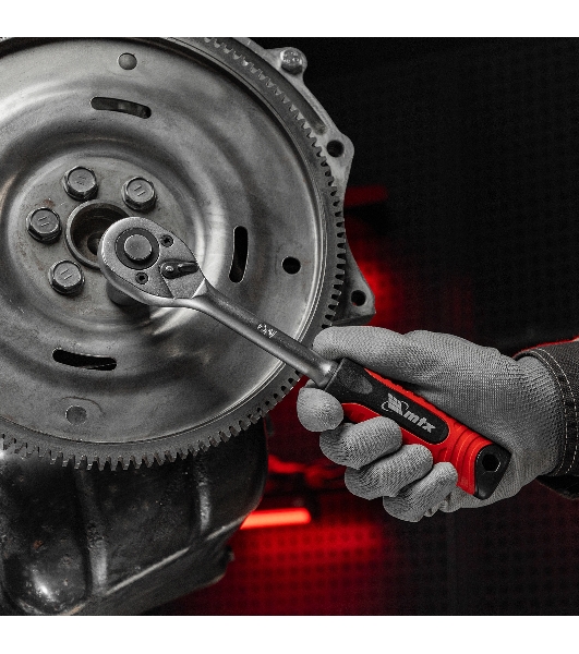Набор инструментов MTX 13589 1/2', 3/8', 1/4', пластиковый кейс 215 предм.
