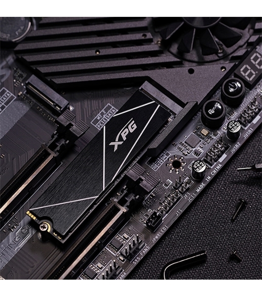 Накопитель SSD ADATA XPG BLADE S70, 4Tb, PCIe 4.0 x4, M.2 2280, NVMe, R/W 7400/6600, с радиатором