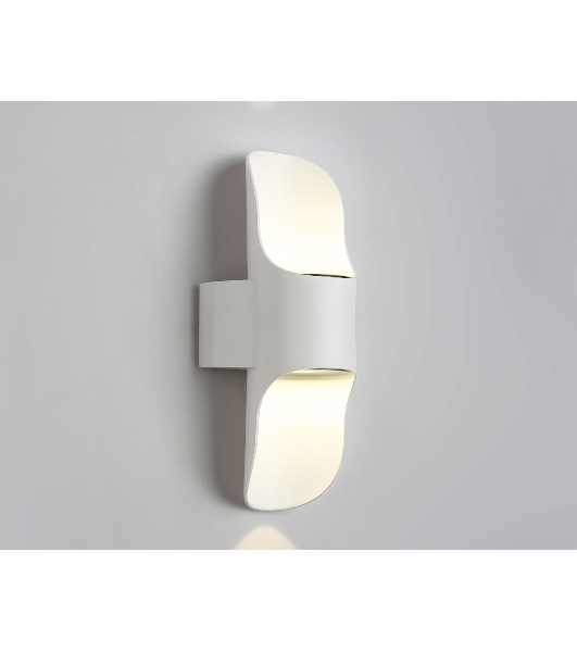 Светильник Ambrella light ST4533 WH белый LED 4200K 8W IP54 220*66*100