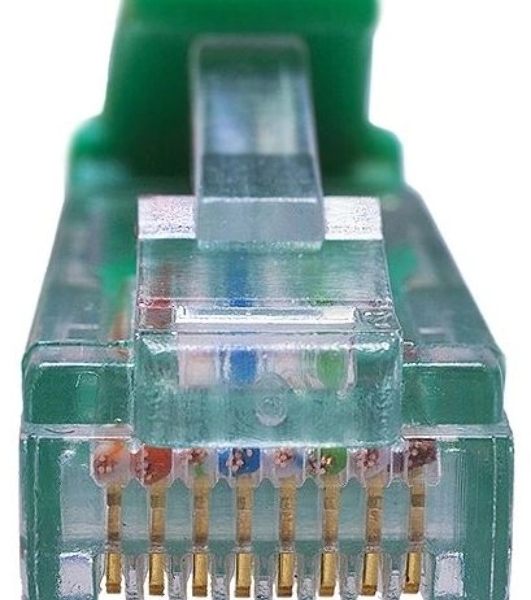 Патч-корд Suprlan 10-0159 UTP RJ-45 вил.-вилка RJ-45 cat.5e 3м зеленый LSZH 24AWG
