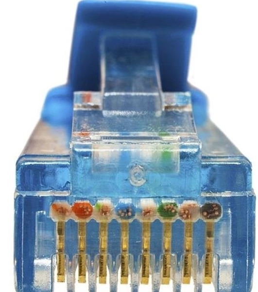 Патч-корд Suprlan 10-0149 UTP RJ-45 вил.-вилка RJ-45 cat.5e 3м синий LSZH 24AWG