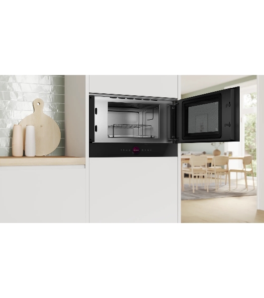 Встраиваемая микроволновая печь Bosch BER7321B1 900Вт, 5 режимов, кварцевый гриль,инвертер, 21 л, черный, петли справа