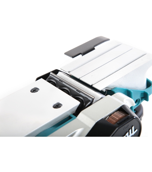 Рубанок Makita KP0810 850 Вт,16000 об\м, ширина-82мм, глуб-4мм, 3.2кг, кор, парал упор