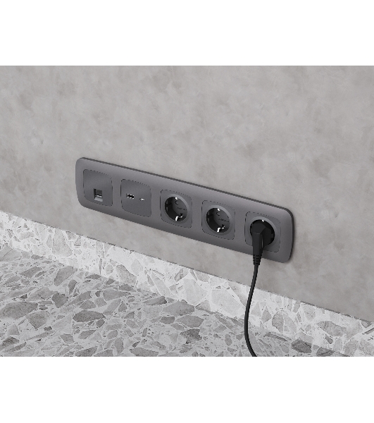 Комплект механизма компьютерной розетки RJ-45 экранированной с автоматической защитной шторкой OMEGA Антрацит серый QUANT (OP6620, VM185) MO662005