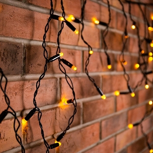 Гирлянда Neon-night Айсикл (бахрома) светодиодный, 2,4 х 0,6 м, черный провод, 230 В, диоды теплый белый, 88 LED
