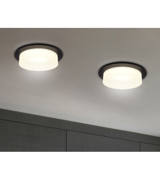 Светильник Ambrella light TN1312 SBK/FR черный песок/белый матовый GU5.3 D98*45