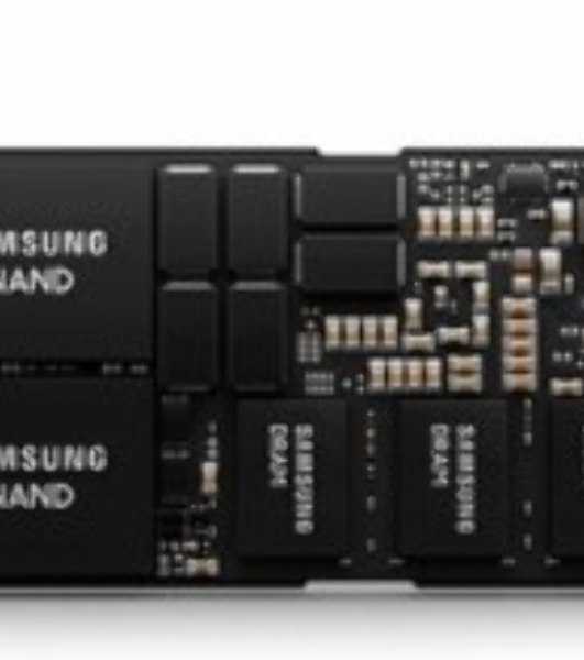 Накопитель SSD Samsung Enterprise PM9A3 черный MZQL2960HCJR-00A07 960Gb, PCIe 3.1 x4, 2.5', U.2, NVMe, R/W 3200/1100
