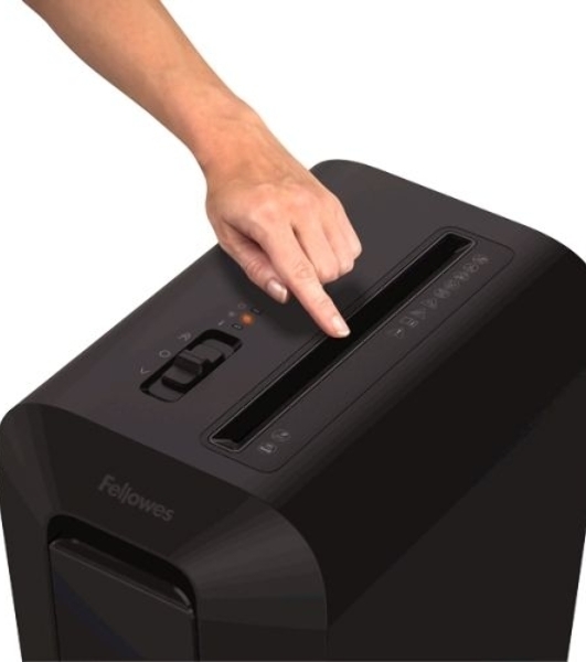 Шредер Fellowes PowerShred LX65 черный (секр.P-4)/перекрестный/10лист./22лтр./скрепки/скобы/пл.карты