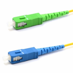 Патч-корд оптический переходной Rexant (SM), 9/125 (OS2) SC/APC-SC/UPC, (Simplex), LSZH, 7м