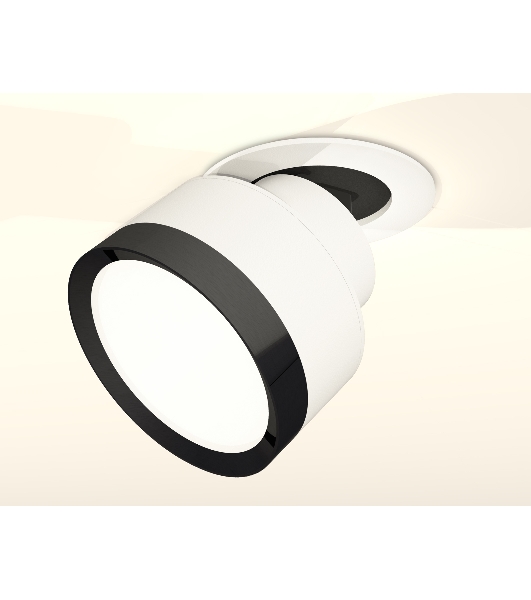 Светильник Ambrella Light XM8101501 SWH/PBK белый песок/черный полированный GX53 (A2241, A2105, C8101, N8113)