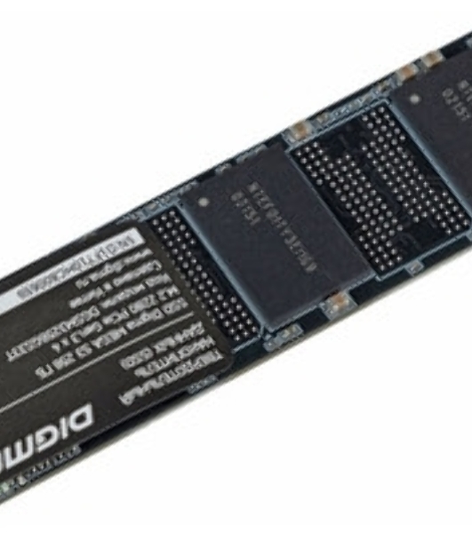 Накопитель SSD Digma Mega S3 DGSM3256GS33T, 256Gb, PCIe 3.0 x4, M.2 2280, NVMe, R/W 2040/1270