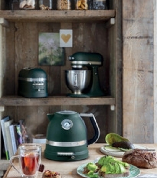 Электрочайник KitchenAid 5KEK1522EPP Artisan 1.5 л, пальмовый