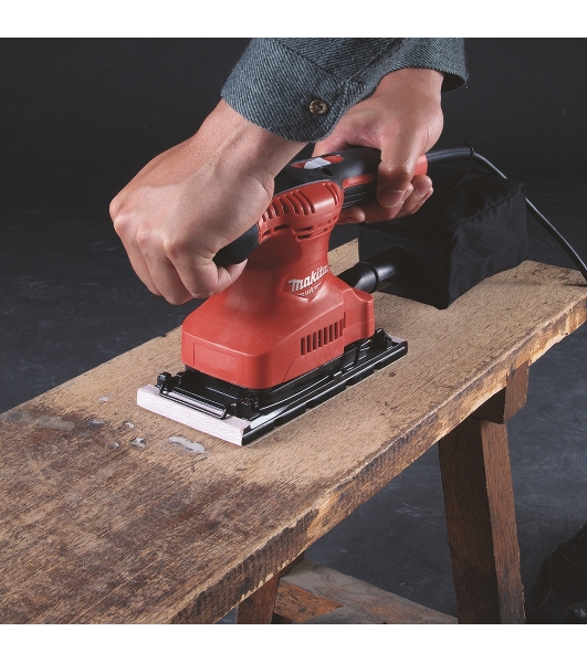 Вибрационная шлифовальная машина Makita M9203 190Вт