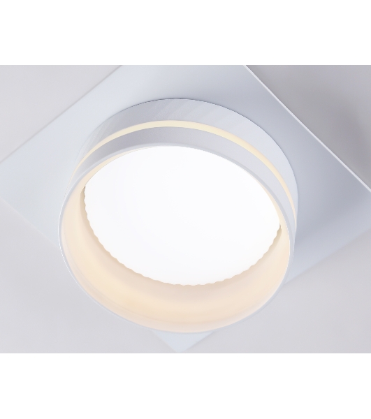 Светильник Ambrella light TN5221 WH белый GX53 110*110*50