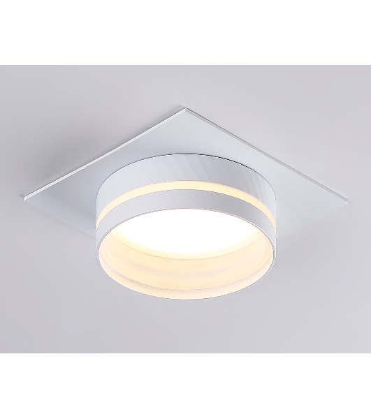 Светильник Ambrella light TN5221 WH белый GX53 110*110*50